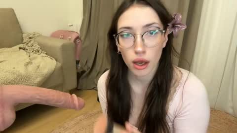 Kelly online show from December 16, 5:18 pm