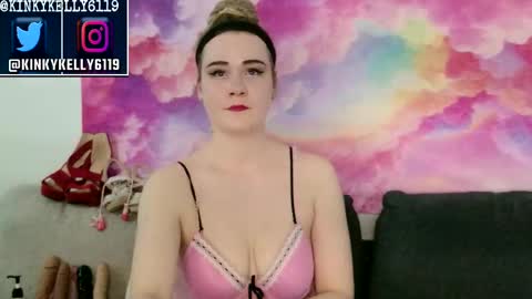 Snapshot of kellylynn76 chatting on September 10, 2:11 am kellylynn76 online show from September 10, 2:11 am