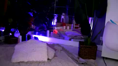 Denise online show from February 19, 3:02 am