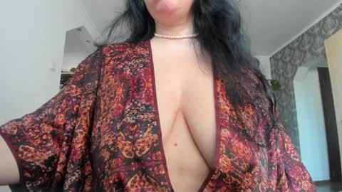 Snapshot of kellymorgan_ chatting on January 30, 11:22 am Monday - Friday 08 am - 3 pm GMT 3 online show from January 30, 11:22 am