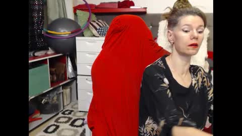 kelly online show from February 22, 12:27 am