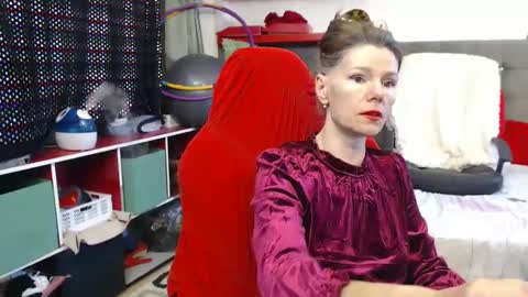 kelly online show from February 27, 10:04 am