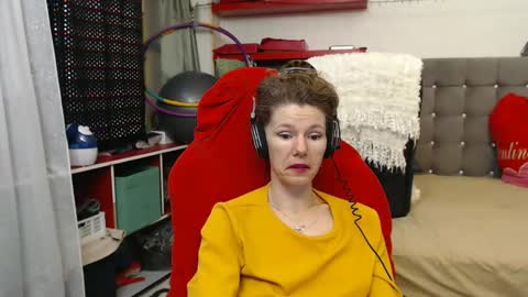 kelly online show from March 5, 12:16 am