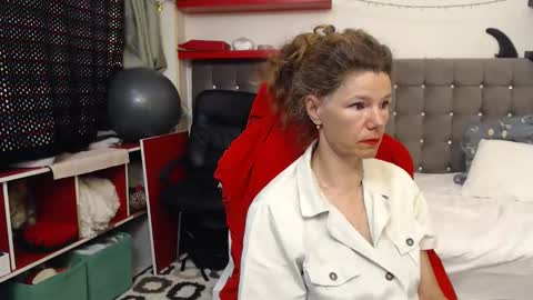 kelly online show from September 15, 2:22 am