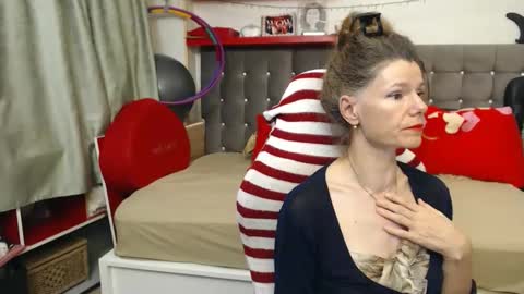 kelly online show from November 5, 8:09 pm