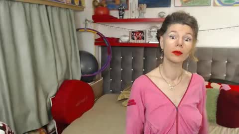 kelly online show from November 6, 6:42 pm