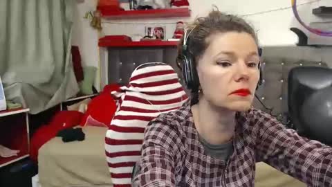 kelly online show from January 10, 2:24 am