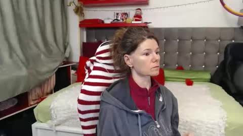 kelly online show from January 14, 1:17 pm