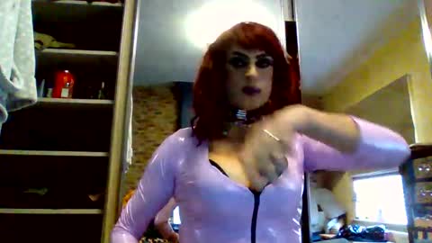 Snapshot of kellypvc1 chatting on October 10, 3:44 pm kellypvc1 online show from October 10, 3:44 pm