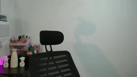 Snapshot of kellys_hot_assxx chatting on May 10, 6:02 pm KELLY MCDOLEN online show from May 10, 6:02 pm