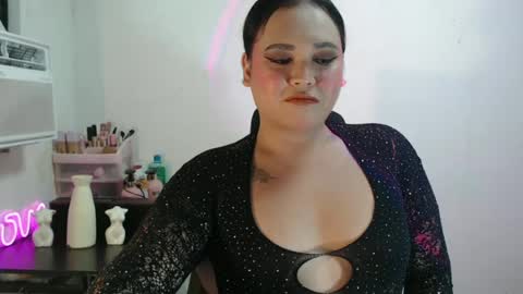 Snapshot of kellys_hot_assxx chatting on May 22, 1:17 pm KELLY MCDOLEN online show from May 22, 1:17 pm
