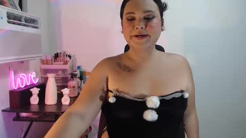 Snapshot of kellys_hot_assxx chatting on June 4, 5:19 pm KELLY MCDOLEN online show from June 4, 5:19 pm