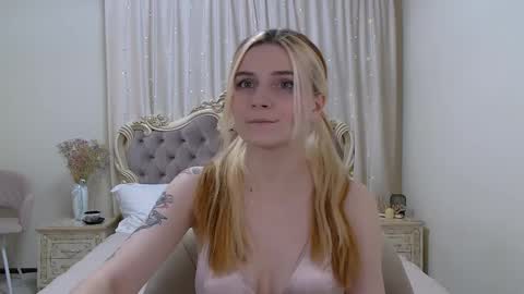 Kelly Stoneys online show from January 31, 6:13 am