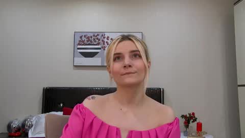 Kelly Stoneys online show from February 2, 5:42 am