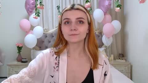 Kelly Stoneys online show from March 12, 12:10 am