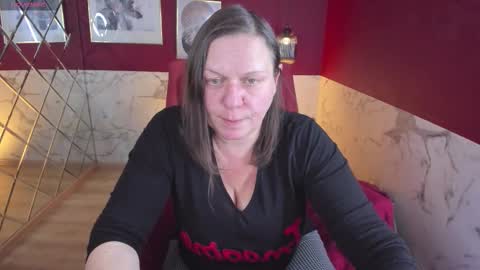 Kelly online show from November 17, 5:30 pm