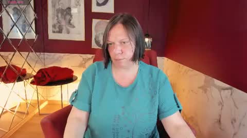 Snapshot of kellysuper chatting on July 1, 5:31 am Kelly online show from July 1, 5:31 am