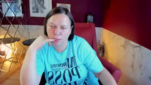 Snapshot of kellysuper chatting on July 6, 7:38 am Kelly online show from July 6, 7:38 am