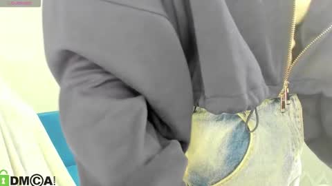 kellyy_bern online show from October 5, 12:53 am