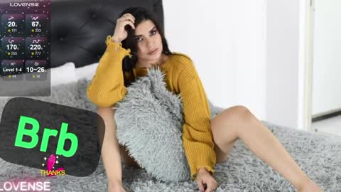 Kelsierobertss online show from December 8, 7:26 am