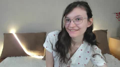 Kelsirabenold online show from March 20, 5:12 am