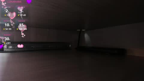    online show from March 30, 12:39 pm