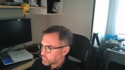 kelvin06133 online show from February 9, 3:23 pm