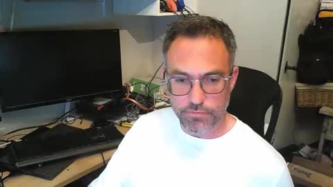 kelvin06133 online show from April 12, 9:20 pm