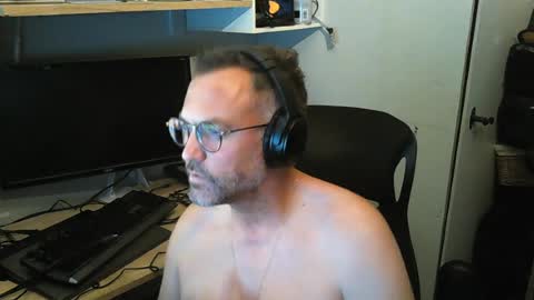 Snapshot of kelvin06133 chatting on July 3, 11:11 pm kelvin06133 online show from July 3, 11:11 pm
