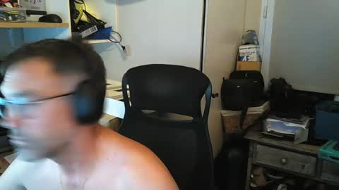 Snapshot of kelvin06133 chatting on July 23, 8:40 pm kelvin06133 online show from July 23, 8:40 pm