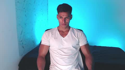 Snapshot of ken__owensx chatting on May 6, 6:02 pm ken__owensx online show from May 6, 6:02 pm