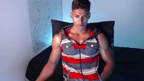 Snapshot of ken__owensx chatting on May 26, 5:20 pm ken__owensx online show from May 26, 5:20 pm