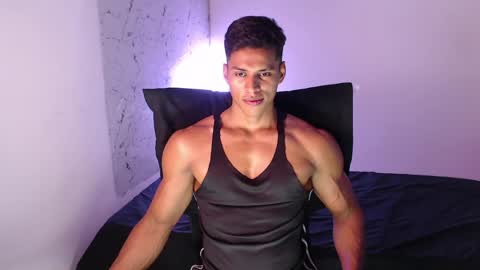 Snapshot of ken__owensx chatting on June 7, 8:12 pm ken__owensx online show from June 7, 8:12 pm