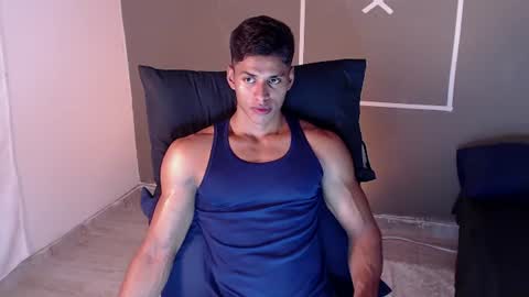 Snapshot of ken__owensx chatting on July 15, 6:35 pm ken__owensx online show from July 15, 6:35 pm