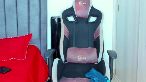 ken_mailik online show from February 2, 7:52 am