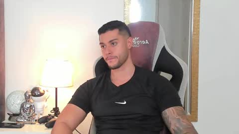 ken_mailik online show from October 10, 11:15 pm