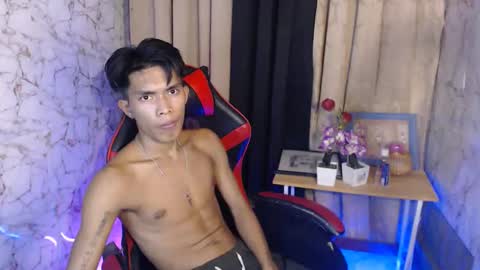 Snapshot of ken_minjun chatting on January 31, 7:11 pm ken_minjun online show from January 31, 7:11 pm