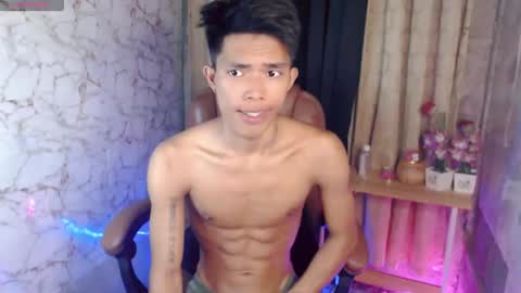 ken_minjun online show from April 14, 4:02 pm