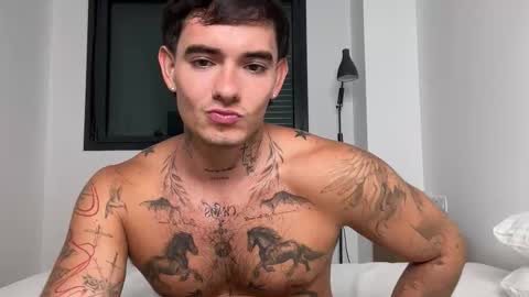 Snapshot of kenboyea_ chatting on September 20, 7:04 pm luis carlos esteban online show from September 20, 7:04 pm
