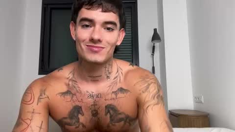 Snapshot of kenboyea_ chatting on September 22, 7:05 pm luis carlos esteban online show from September 22, 7:05 pm