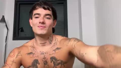 Snapshot of kenboyea_ chatting on October 10, 4:28 pm luis carlos esteban online show from October 10, 4:28 pm