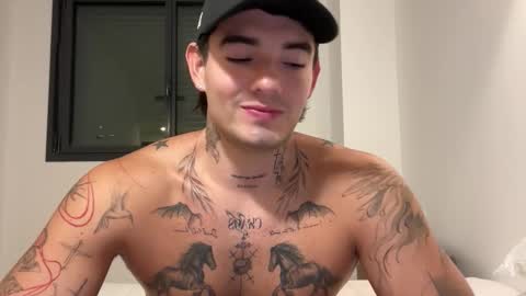 Snapshot of kenboyea_ chatting on October 20, 3:56 pm luis carlos esteban online show from October 20, 3:56 pm