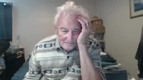 Snapshot of kencollingwood chatting on February 24, 5:54 am Ken online show from February 24, 5:54 am