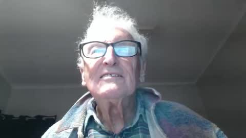 Snapshot of kencollingwood chatting on September 17, 2:19 pm Ken online show from September 17, 2:19 pm