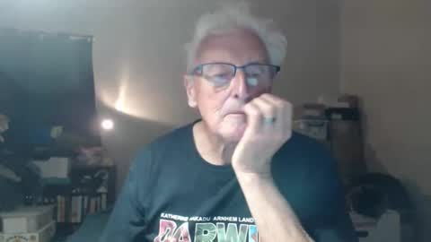 Snapshot of kencollingwood chatting on October 11, 2:26 pm Ken online show from October 11, 2:26 pm