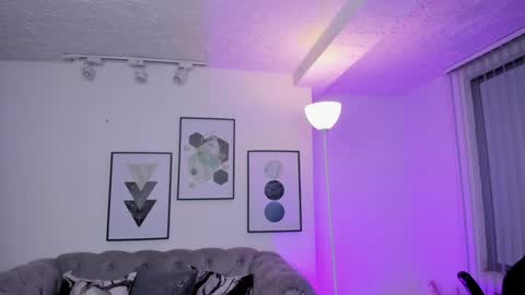 Snapshot of kendaall_jenner chatting on January 29, 8:18 am Kendall Jenner online show from January 29, 8:18 am