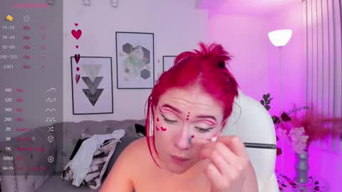 Snapshot of kendaall_jenner chatting on February 15, 8:00 am Kendall Jenner online show from February 15, 8:00 am