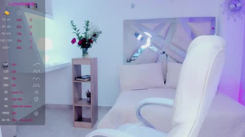 Snapshot of kendaall_jenner chatting on February 16, 4:31 am Kendall Jenner online show from February 16, 4:31 am