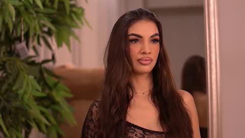 Kendal online show from October 26, 5:35 am