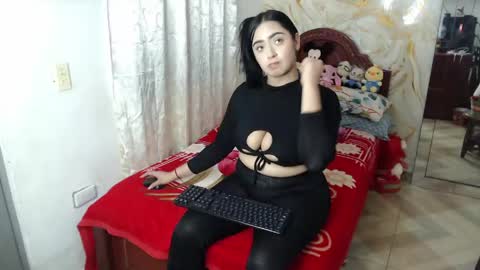 kendall  online show from April 6, 7:20 am